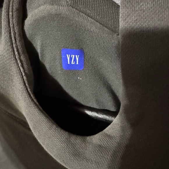 Gray Hoodie with Owl Design Gap x Yeezy - Picture 4 of 6